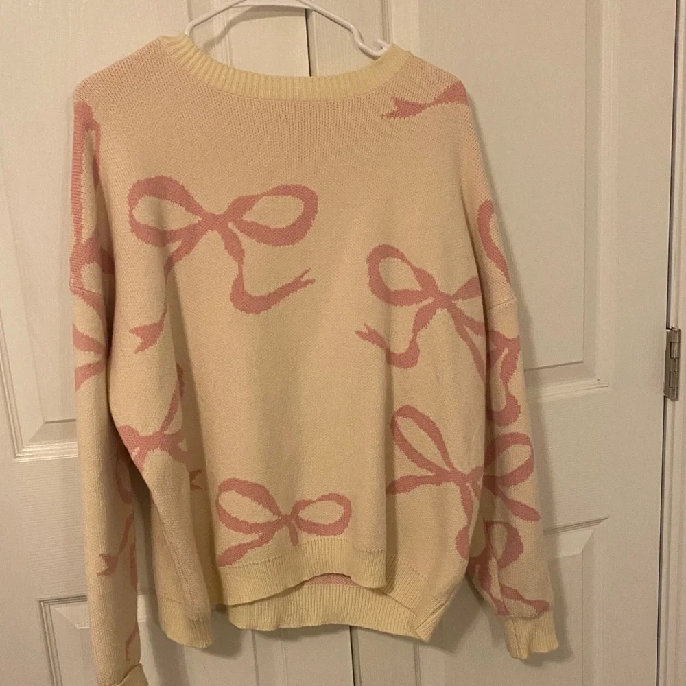 Altar’D State Bow Sweater Pink and Cream Size Small Valentines Day Crew Neck - Picture 2 of 3